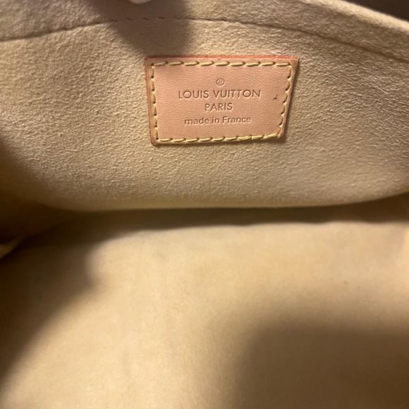 Authentic Louis Vuitton Monogram Etoile - Picture 15 of 16